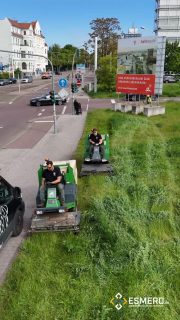 🌱✂️ Wenn auf dem Riebeckplatz alles geschniegelt aussieht, steckt oft mehr dahinter als man denkt.

Zwischen Verkehr, Beton und Großstadttrubel sorgen Menschen dafür, dass Halle trotzdem grün bleibt. 💚

Wir haben Leo’s Schnittwerk bei den Mäharbeiten auf den Grünflächen rund um den Riebeckplatz begleitet – präzise, ordentlich und mit einem Blick fürs Detail. 🚜🌿

Schon verrückt, wie viel so gepflegte Flächen eigentlich zur Wirkung einer ganzen Stadt beitragen, oder? 👀

Und aus der Luft sieht man erst richtig, wie viel Arbeit und Struktur hinter moderner Grünpflege steckt. 🌱✨

Collab mit den Profis von Leo’s Schnittwerk. 👌
Mehr Halle. Mehr Grün. Mehr Liebe fürs Detail.

#halle #hallesaale #riebeckplatz #gruenpflege #landschaftspflege