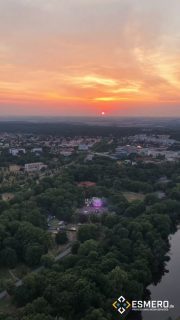 Was für ein Wochenende in Halle! ✨ Tausende Fans, beste Stimmung und eine beeindruckende Kulisse rund um das ausverkaufte Roland-Kaiser-Konzert. Die Atmosphäre über der Stadt war einfach etwas Besonderes – ein Sommerabend, den viele sicher nicht so schnell vergessen werden. 🎶🌆

Warst du live dabei? Schreib uns in die Kommentare, welcher Song für dich auf keinen Fall fehlen durfte. 👇

#HalleSaale #Halle #RolandKaiser #RolandKaiserLive #Konzert